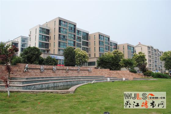 陽光嘉園目前在售帶電梯小高層  均價6000元/平米