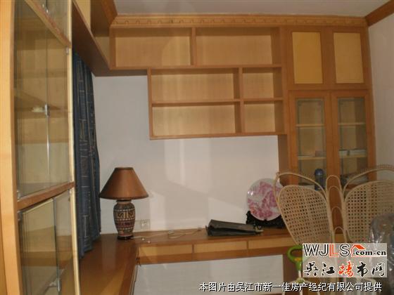 江興小區(qū)精裝鱸鄉(xiāng)實驗學區(qū)房 未住過 人