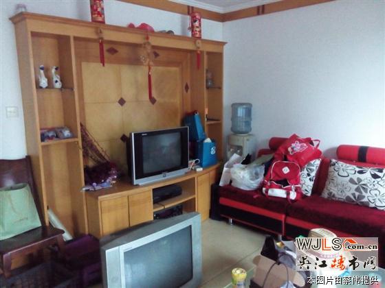 垂虹精裝3房90平，得房率高，滿5年，家具電器全