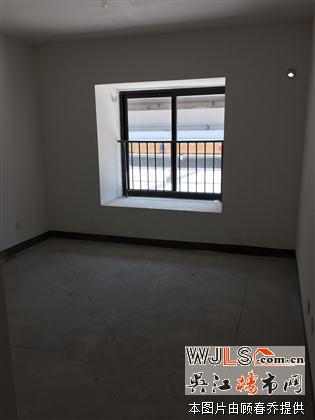V 吾悅廣場(chǎng) 現(xiàn)房 低價(jià)拋售 免稅 直接更名 看房方便