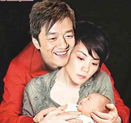 李亞鵬力護愛女連擊3記者