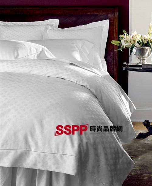 白色床品 解讀秋冬簡(jiǎn)約時(shí)尚