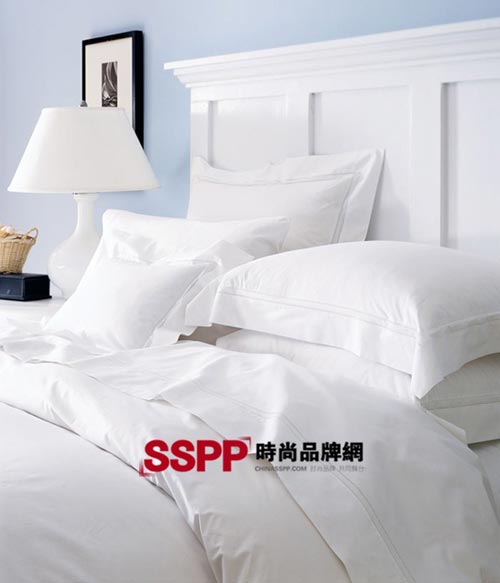 白色床品 解讀秋冬簡(jiǎn)約時(shí)尚