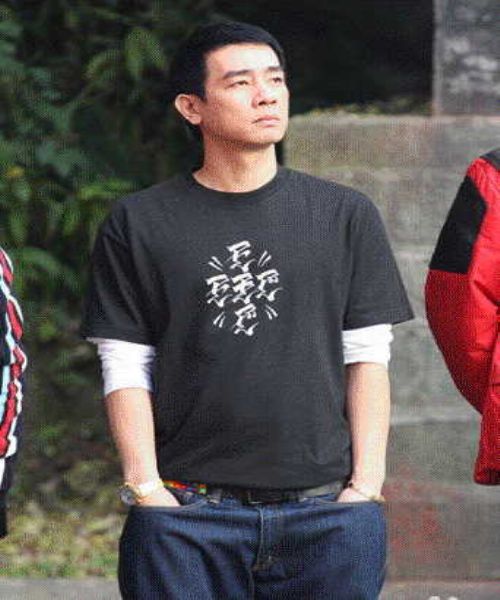 陳小春炒樓三個月慘虧250萬 成為“房奴”一族